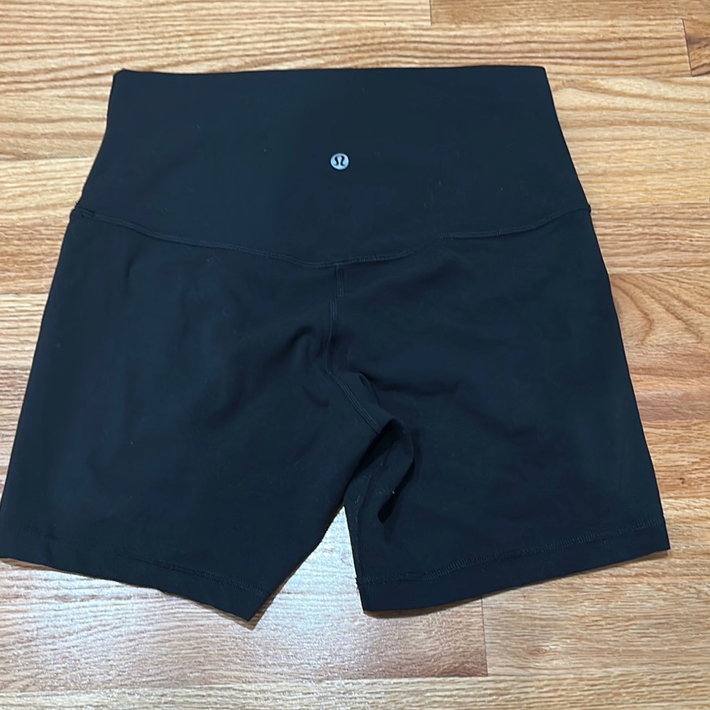 lululemon Black Align Women's Black High-Waisted Shorts 2.5